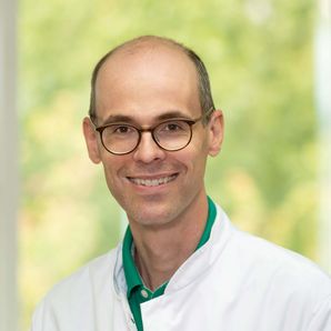 Dr. med. univ. Reinmar Tschaikner Dr. med. univ. Reinmar Tschaikner