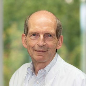 Prof. Dr. med. Reinhard Hackenberg Prof. Dr. med. Reinhard Hackenberg